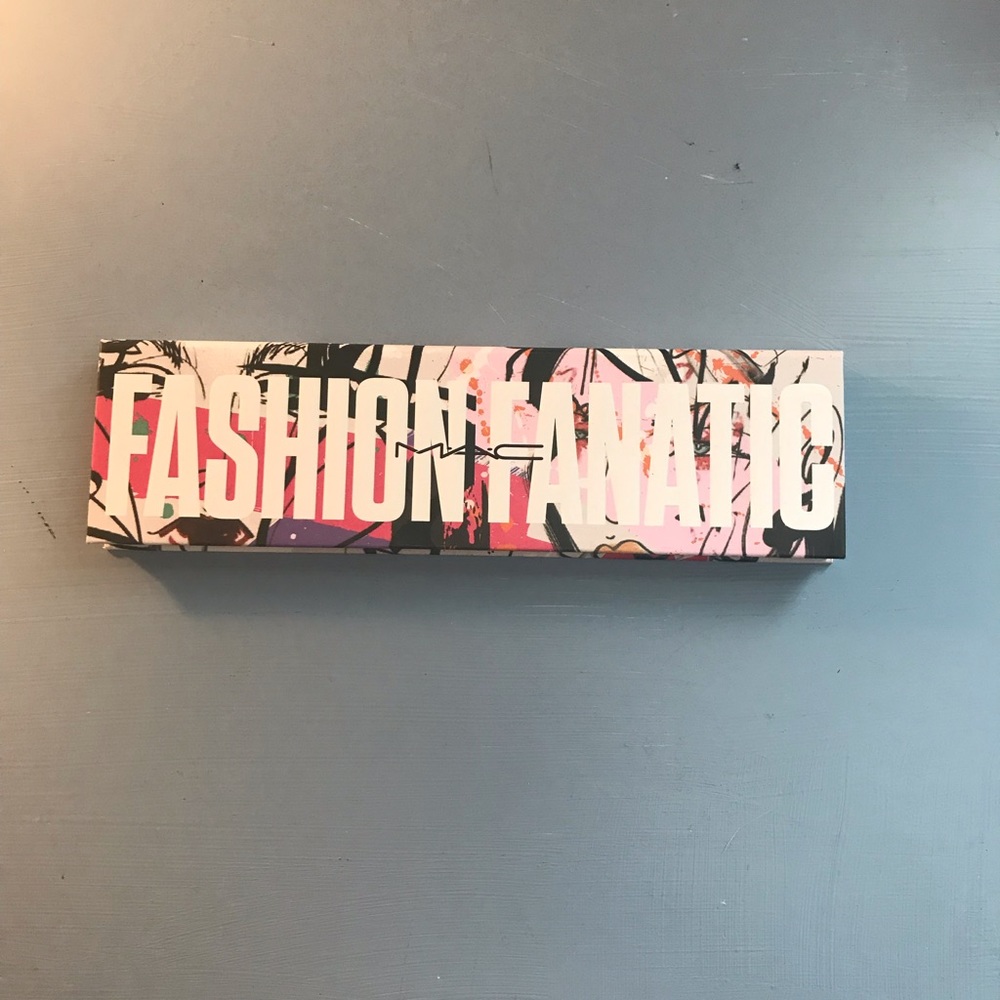 Mac eyeshadow palette